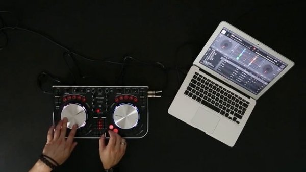 Pioneer DDJ-WEGO DJ Controller with djay Pro by Algoriddim - Scratch Session