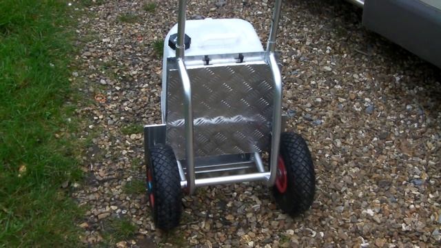 My new window cleaning trolley Part 2 смотреть онлайн