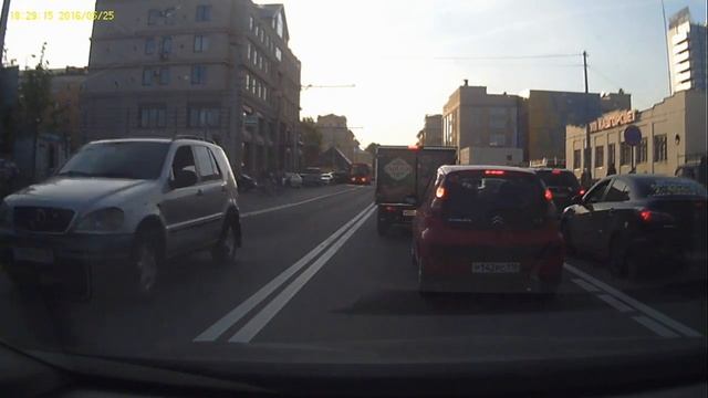 Как ездят велосипедисты в Казани