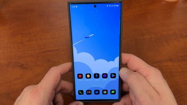 Samsung Deleted Key Features From Galaxy Smartphones-Here's What They Cut! смотреть онлайн