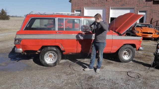Restoring A JEEP Wagoneer Part 1!