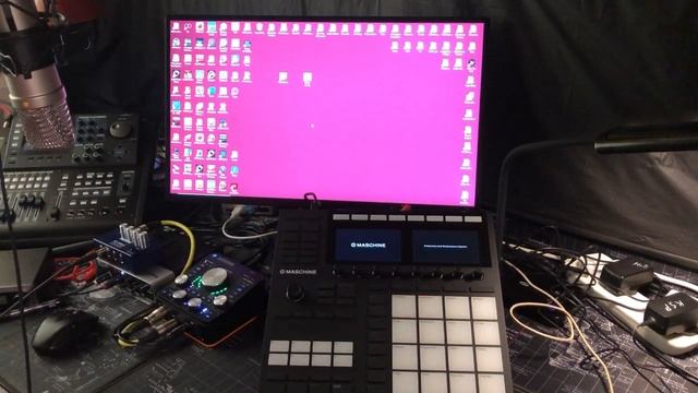 Maschine MK3 - How To Set Up For The First Time - From Installing To Making Your First Beat смотреть онлайн