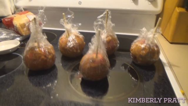 CARAMEL APPLES смотреть онлайн