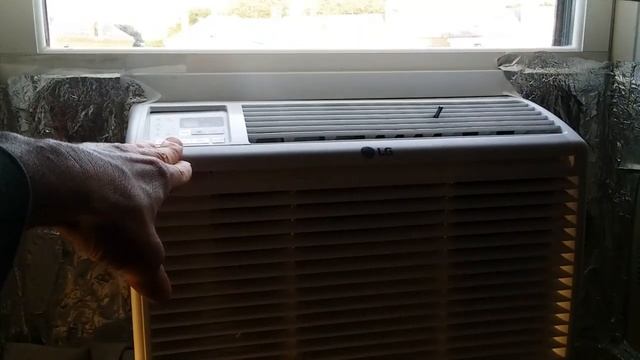 White steam smoke coming out window air conditioner смотреть онлайн