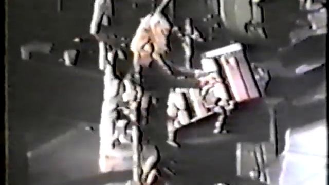 Little Lies (East Rutherford '90) смотреть онлайн