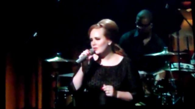 Adele - Lovesong (The Cure Cover) ITunes Festival 2011