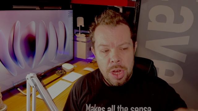 iOS16 iPhone Support, VESA Studio Displays & AppleTV+ смотреть онлайн