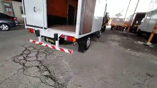 USED TRUCK ISUZU ELF NLR77UEE-2E (GVW 4,800KG) 2018 BOX смотреть онлайн
