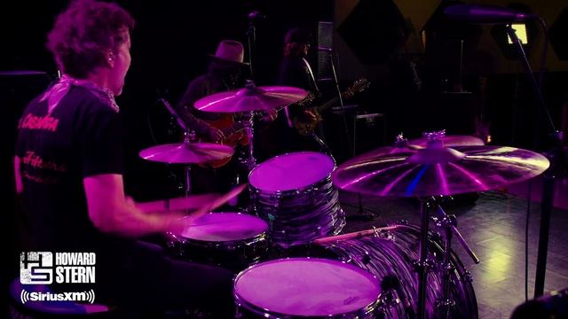 Cheap Trick’s Exclusive Cover of “Gimme Some Truth” for the Howard Stern Show смотреть онлайн