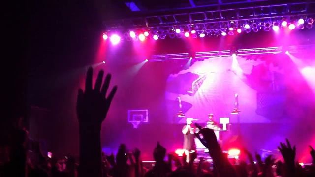 Mac Miller - Missed Calls (Live At Stage AE Pittsburgh 12-9-11) смотреть онлайн