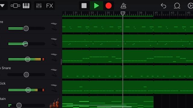 Fire trap beat on Garagband🔥🔥🔥 (GarageBand IOS Trap Beat) смотреть онлайн
