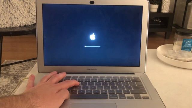 How To Reinstall MacOs | How to Access Mac Recovery Mode смотреть онлайн