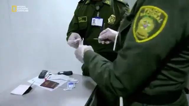 Airport Security Colombia S01E02