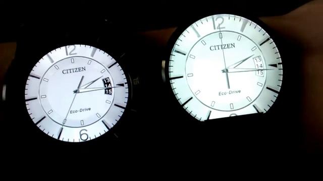 Moto 360 vs G Watch R - Citizen, Omega, Swiss Army, Porsche - Custom Faces смотреть онлайн