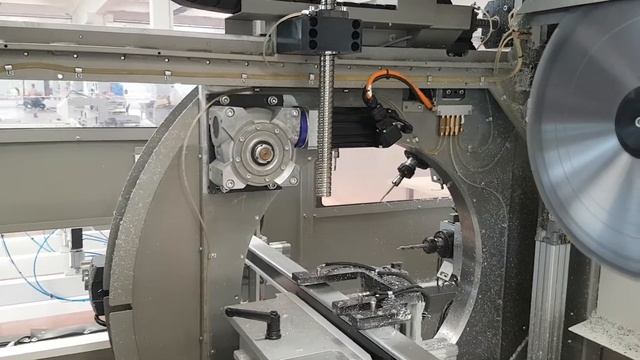 MECAL "MC 316": Fabrication Center to cut and process window aluminum profiles смотреть онлайн