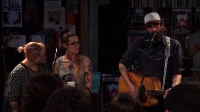 Lincoln le Fevre, Jen Buxton & Lucy Wilson - Come Pick Me Up (Ryan Adams cover) смотреть онлайн