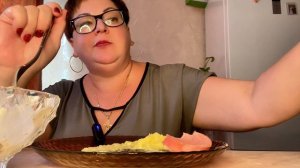ВКУСНЕНЬКО😉/САМАЯ ПРОСТАЯ ЕДА/УЗНАЛА из-за кого ШАМАН РАЗВОДИТСЯ/МУКБАНГ