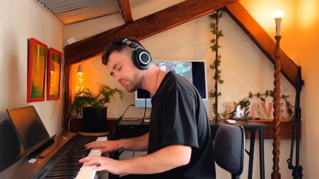 Mac DeMarco’s My Kind of Woman is so beautiful on piano смотреть онлайн