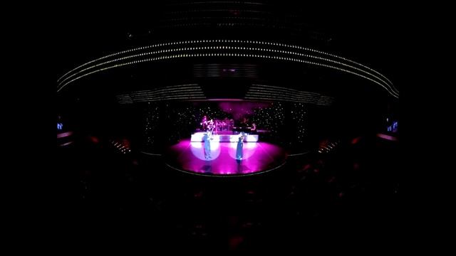 Veendam Cruise Lazlo & Claudia's Great Show. смотреть онлайн