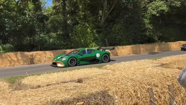 Goodwood FOS 2019, Awesome sounds, Pagani Zonda R, Apollo, Lamborghini SC18 ,BMW M8, F1 donuts смотреть онлайн