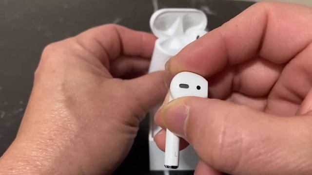 Apple AirPods (2nd Gen) Unboxing смотреть онлайн