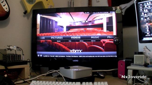 XBMC Media Center on a G4 Power PC Mac Mini смотреть онлайн