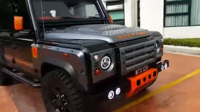Land Rover Defender 2.4 TDCI