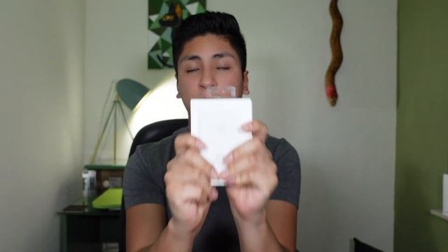 ¿Cómo funciona la Batería MagSafe de Apple? Unboxing смотреть онлайн