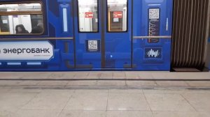 Казанское метро. Новый фирменный поезд «Энергобанк», Станция Козья Слобода. Казань (21.03.2021)