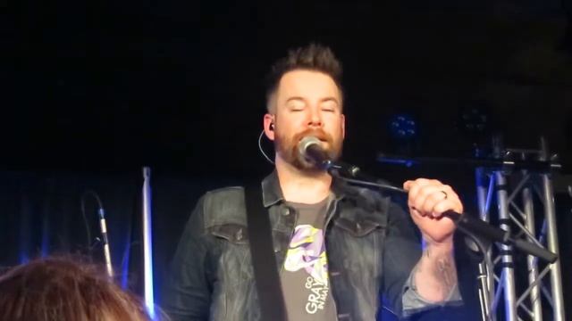 David Cook - banter for "Broken Windows" (R4H show 2016) смотреть онлайн