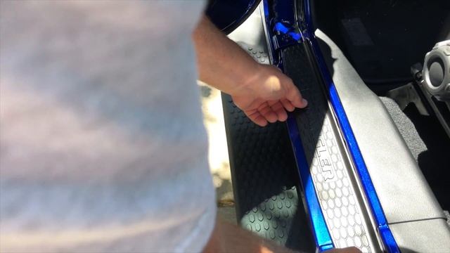 How to Install Door Sills Jeep Wrangler 4 Door 2018 JL смотреть онлайн