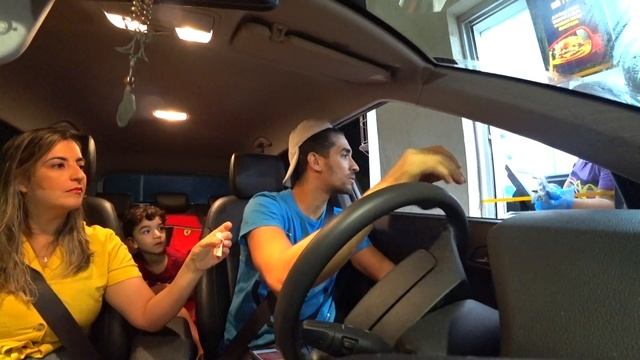 NUNCA VÁ NO MC DONALD'S NA QUARENTENA - Família Rocha - mac donalds смотреть онлайн