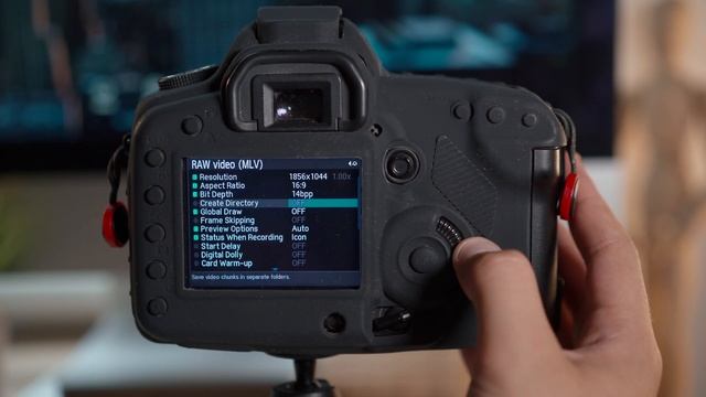 Canon 5D Mark II RAW Video Settings | Magic Lantern RAW [2020] Full-Frame смотреть онлайн