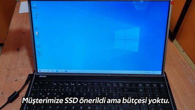 Laptop Ekran Değişimi Yapıyoruz ( ULTIMATE BİLGİSAYAR - SİNCAN ) смотреть онлайн