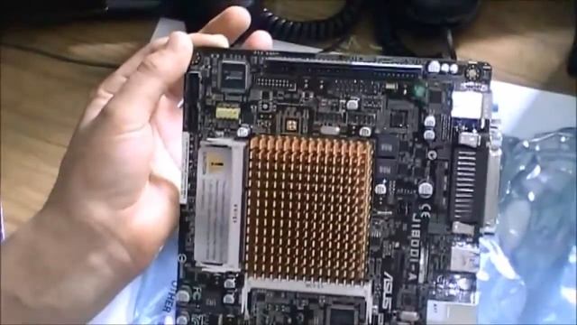 Asus J1800i-A unpacking main board (Características) смотреть онлайн