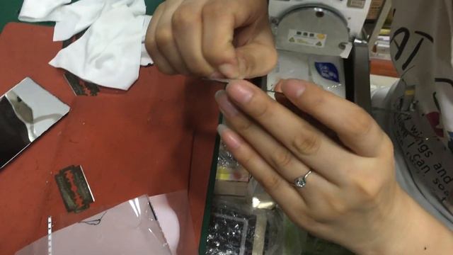 remove iphone 6s backlight from lcd change iphone 6s backlight lcd repair YMJ machine смотреть онлайн