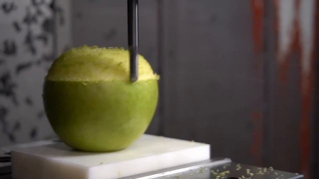 CNC Machinist's Coffee Break | How to peel an apple with Mastercam & Walter Tools смотреть онлайн