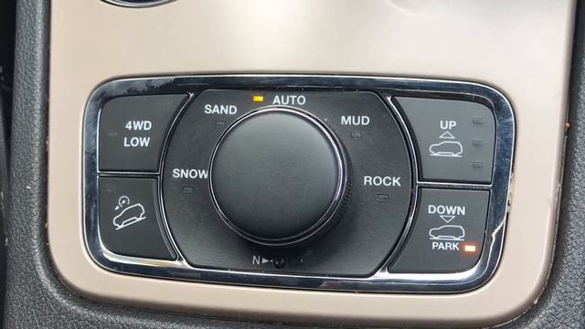 Jeep Grand Cherokee 3.0 CRD Overland 5dr Auto - FM16OYB смотреть онлайн