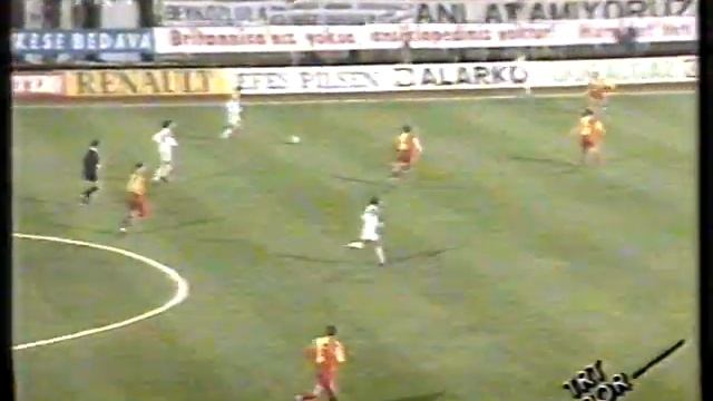 1992-93 sezonu 14.hafta maçı, Beşiktaş 1 - Galatasaray 3 (48 maçlık yenilmezliğin sonu) (5.12.1992) смотреть онлайн