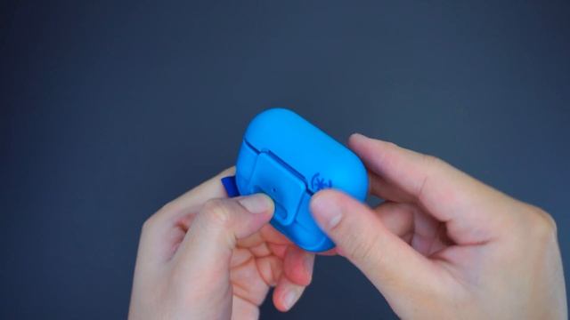 SPECK ClickFlip Case for AirPods Pro | BEST Case for 2020? смотреть онлайн