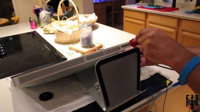 iMac Memory Upgrade - How To (Mid-2010 Model) смотреть онлайн