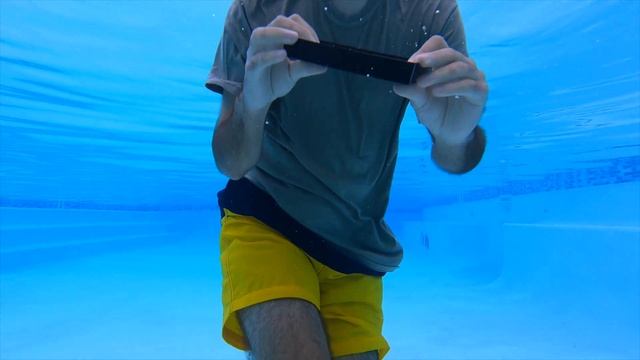 iPhone 12 Pro Unboxing UNDERWATER! смотреть онлайн