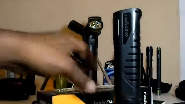 Fenix LD40 смотреть онлайн