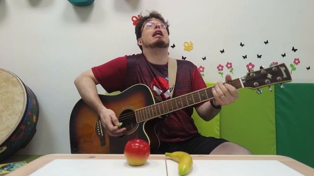 I'm feeling hungry: Apples and Bananas on the guitar. смотреть онлайн