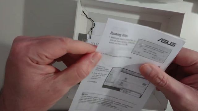 Unboxing ASUS ZenDrive U9M SDRW 08U9M U External CD DVD ROM Drive смотреть онлайн