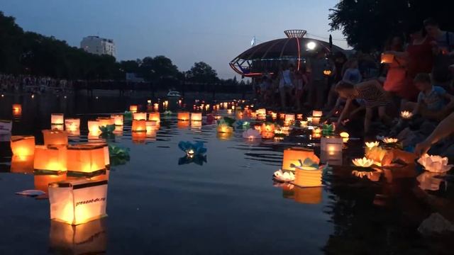 Фестиваль водных фонариков в Хабаровске смотреть онлайн