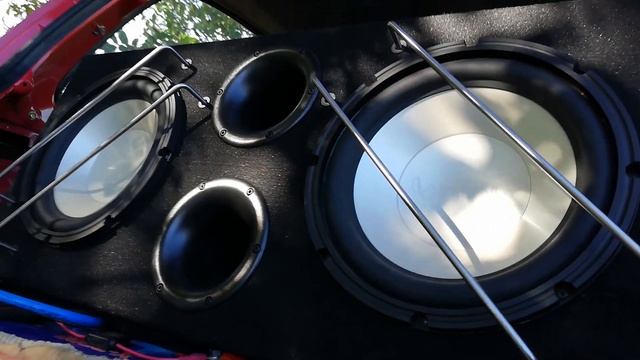 Infinity Referenz 10" 25 cm Subwoofer 1 KW DD M1A смотреть онлайн