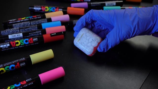 My First Custom AIRPODS With POSCA Markers!! (Satisfying) смотреть онлайн