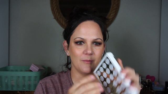 ANOTHER DECLUTTER | blush, bronzers & highlighters смотреть онлайн