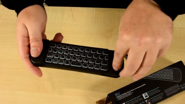 Rii MX6 Wireless remote keyboard with Air Mouse and Microphone смотреть онлайн
